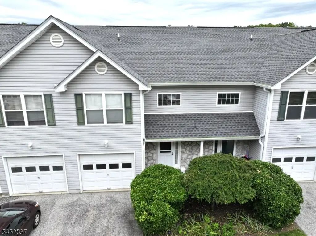 3 Druid Ln, Hardyston Twp.