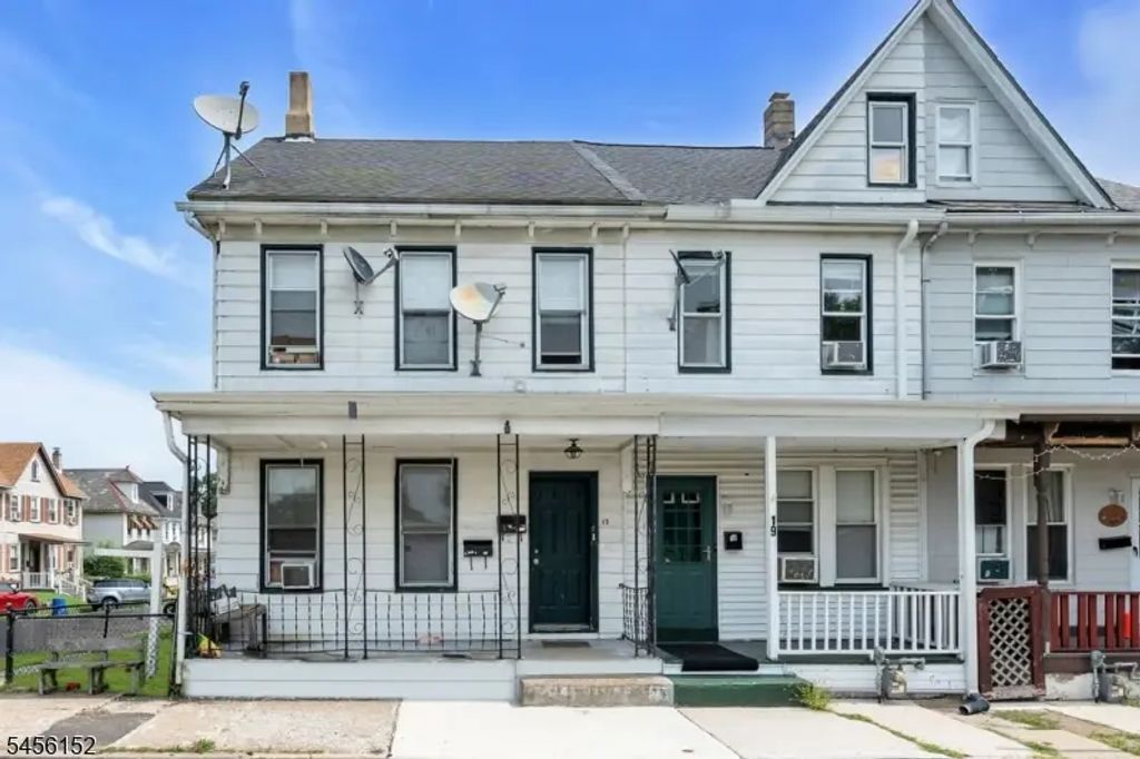 17 Railroad Ave, Phillipsburg Town