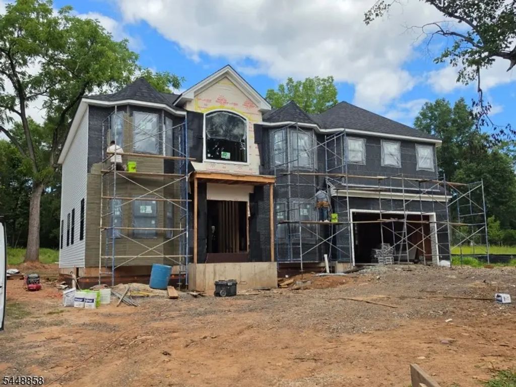700 Foothill Rd, Bridgewater Twp.