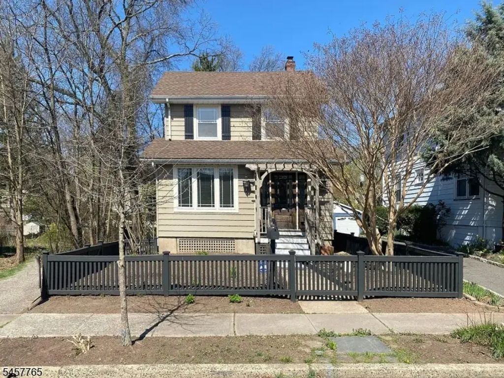 34 Willow St, Glen Ridge Boro Twp.