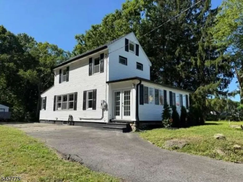 48 Old Budd Lake Rd, Mount Olive Twp.