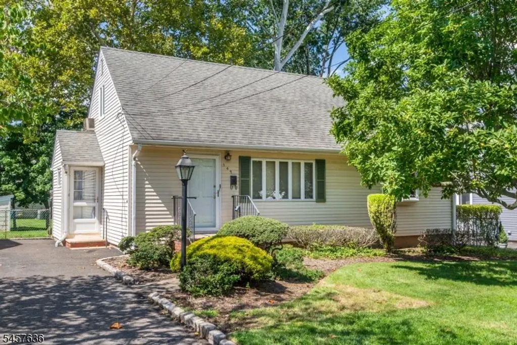 149 Anderson Pkwy, Cedar Grove Twp.