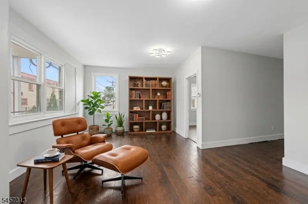 27 Normandy Pl, Irvington Twp.
