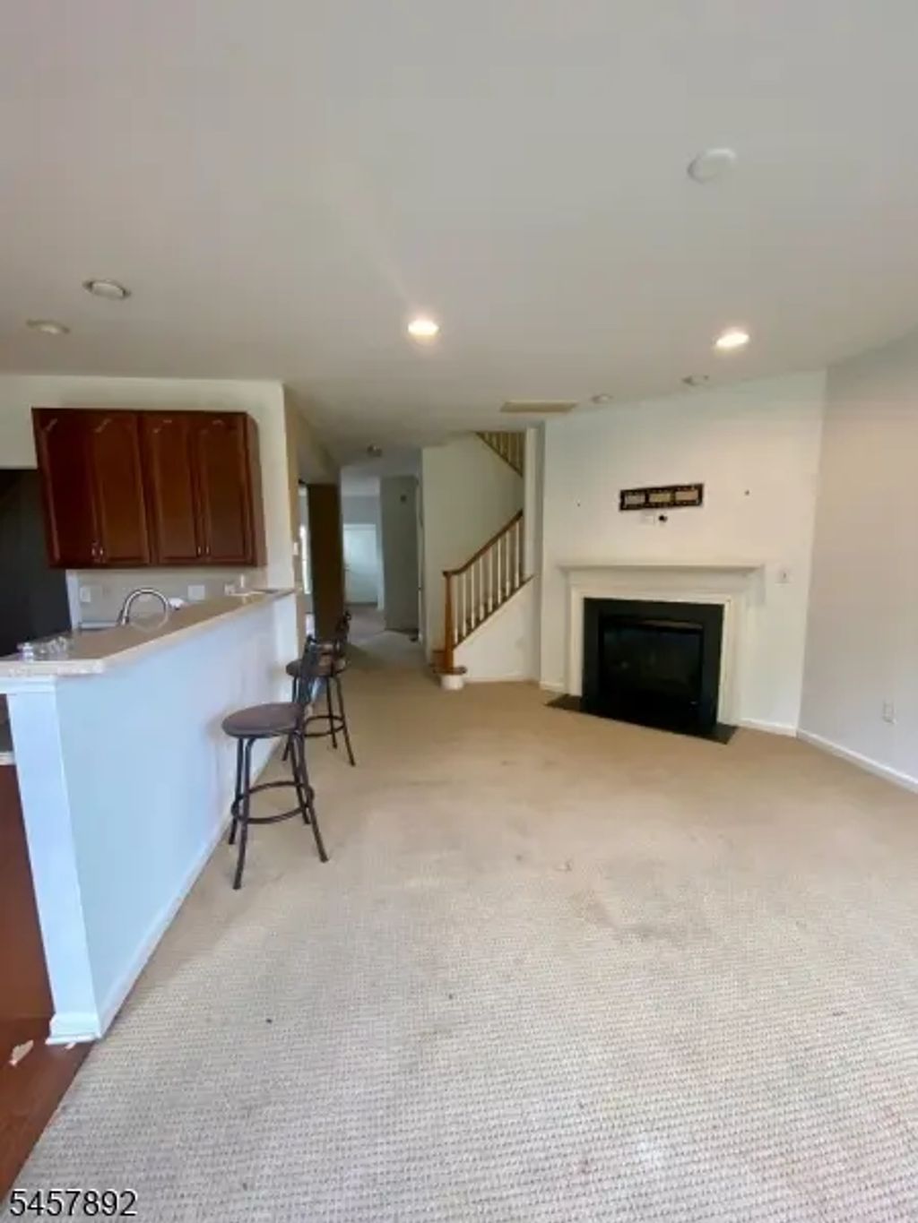 40 Black Bear Ct, Hardyston Twp.