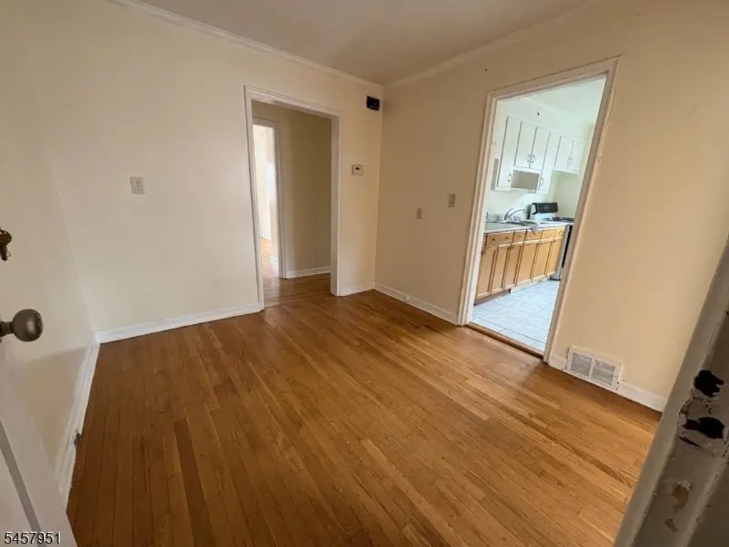 138 Midland Pl, Newark City