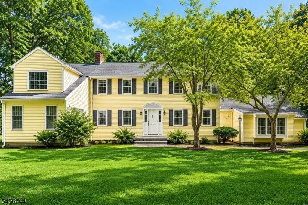 3 Orchard Rd, Kinnelon Boro