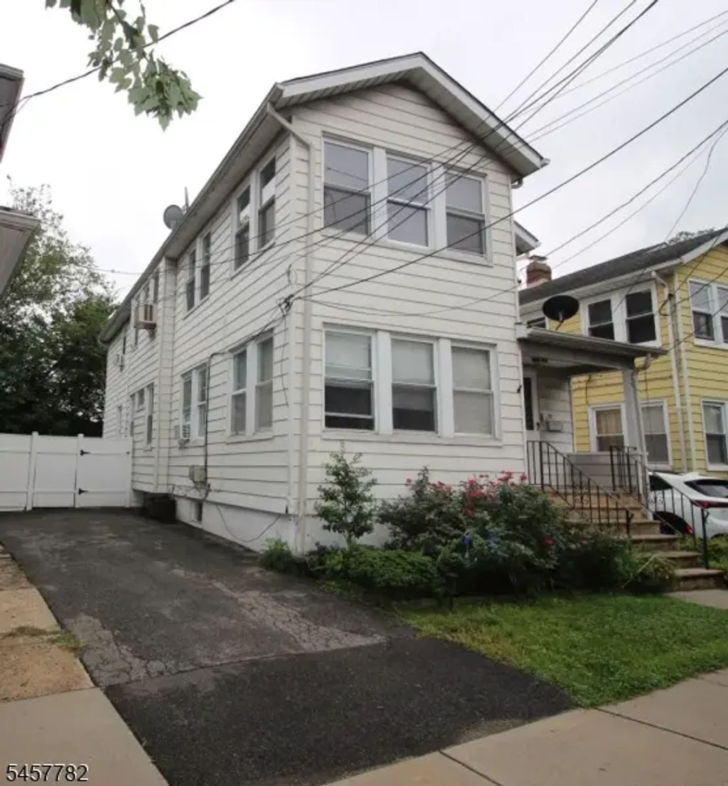10 Rose Ter, West Orange Twp.