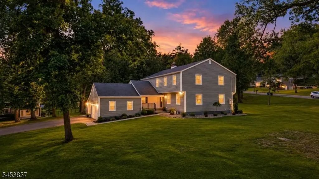 1 Buckley Hill Rd, Morris Twp.