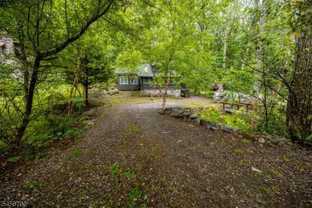 8 Mountainside Dr, Vernon Twp.