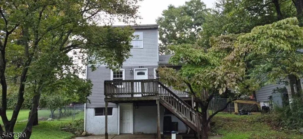 221 Knox Way, Hopatcong Boro