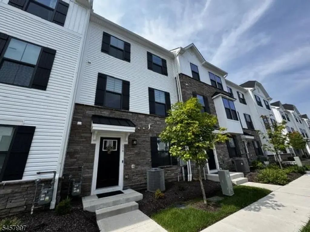 114 Bergen St, Hackettstown Town