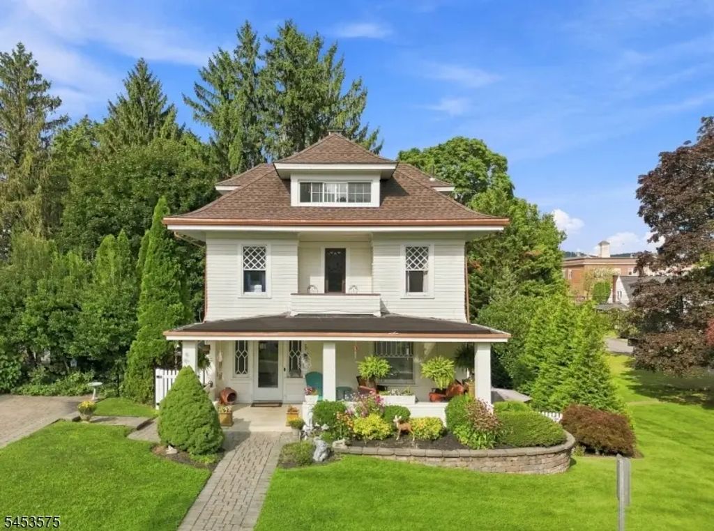 407 Monroe St, Hackettstown Town