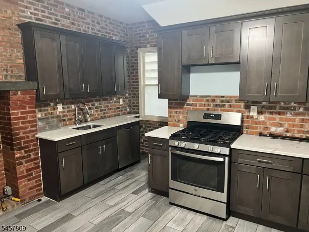 46 Read St, Newark City