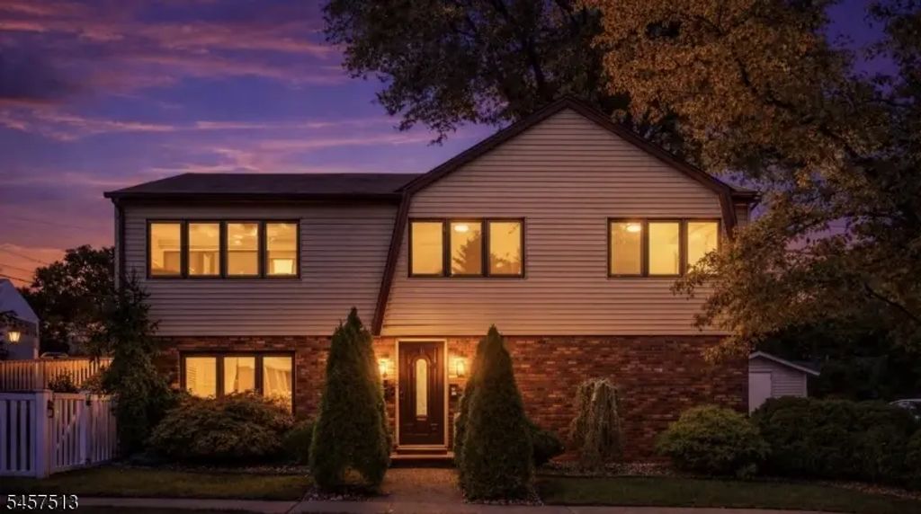 37 Hazelview Ave, Clifton City