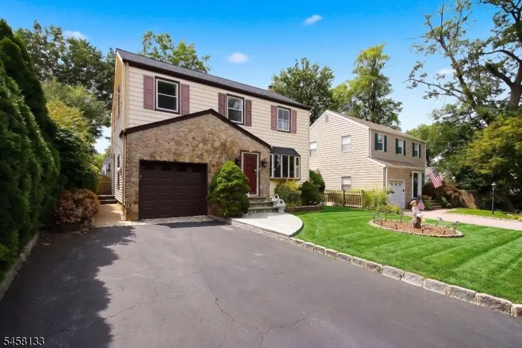 15 Charles St, Nutley Twp.