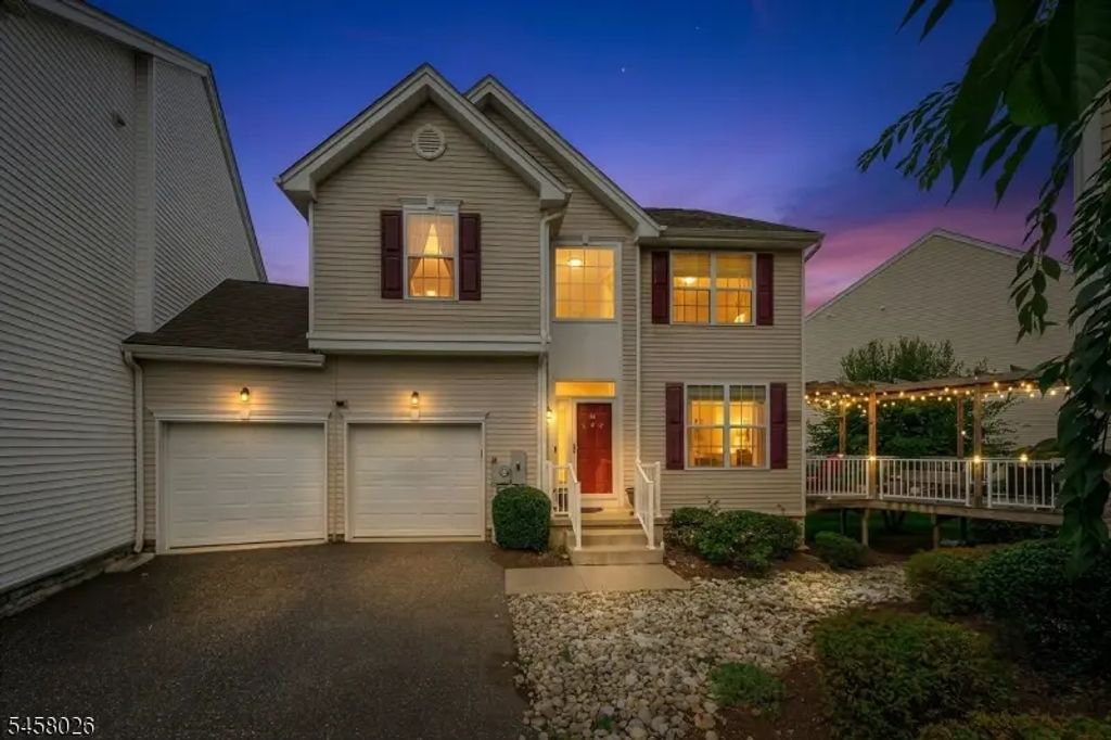 96 Sowers Dr, Mount Olive Twp.