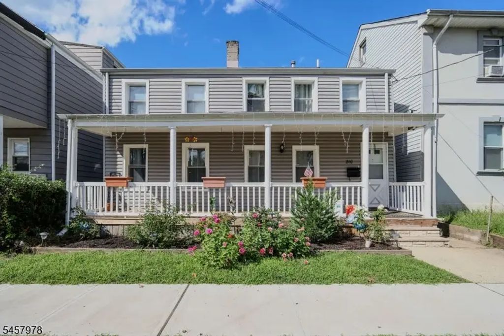 210 Lafayette St, Rahway City