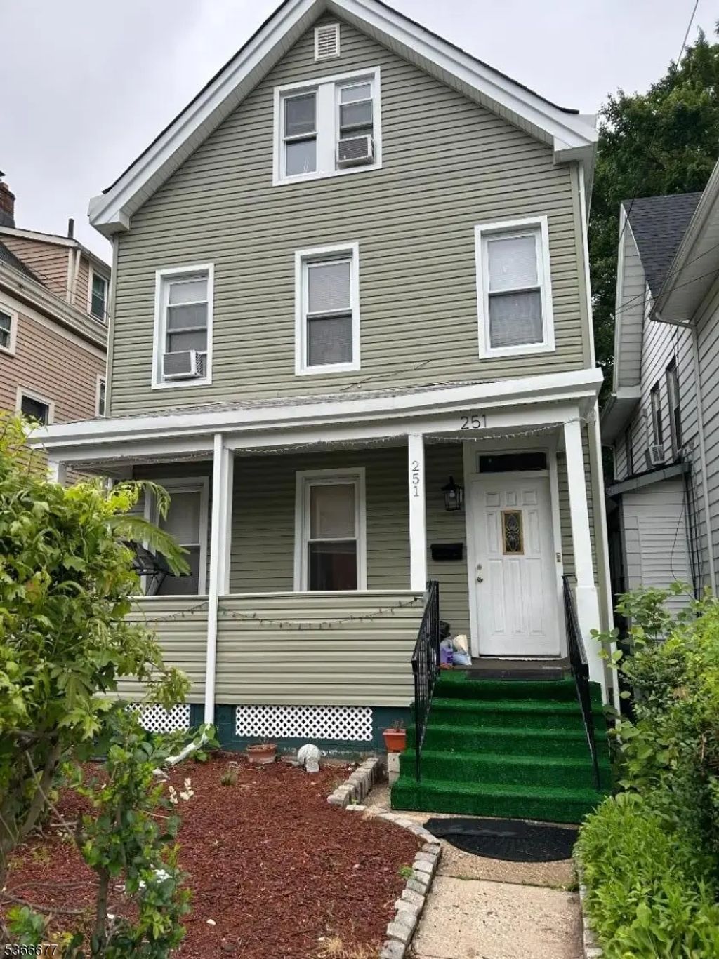 251 Cleveland St, City Of Orange Twp.
