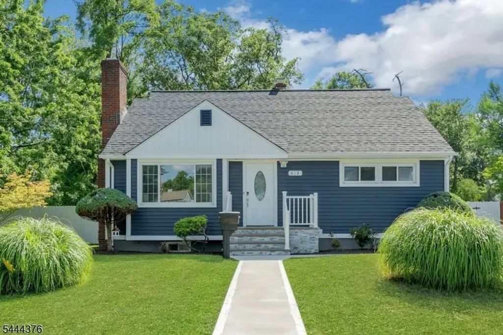 812 Sterling St, Plainfield City