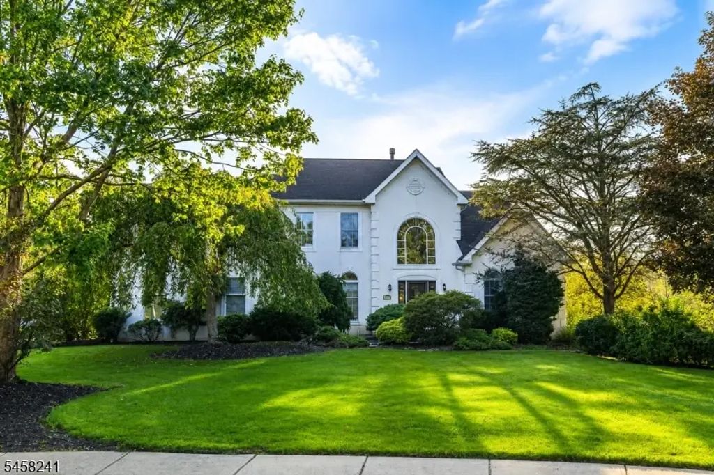 12 Brockton Ct, Raritan Twp.
