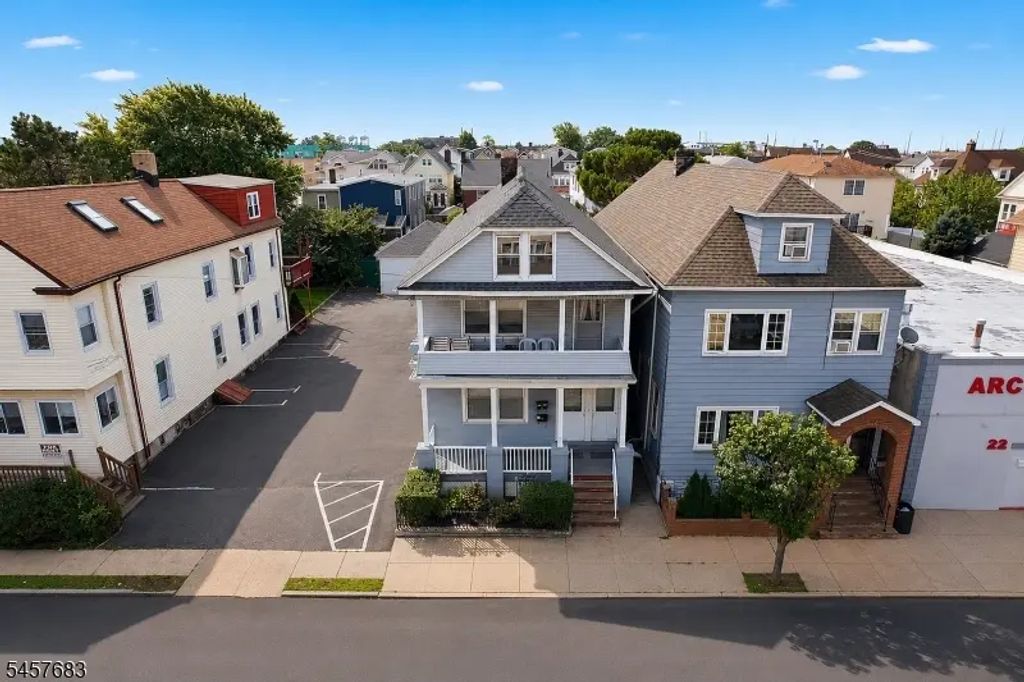 18 S 7th St, Elizabeth City