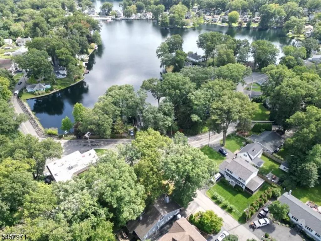 4 Birch Ln, Parsippany-Troy Hills Twp.
