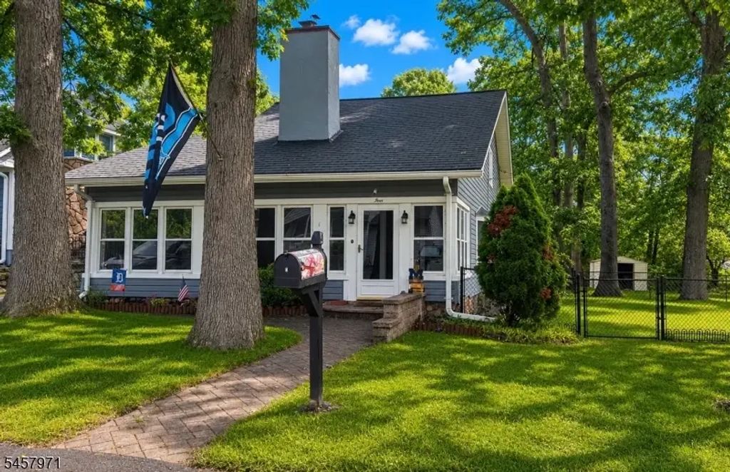 4 Birch Ln, Parsippany-Troy Hills Twp.