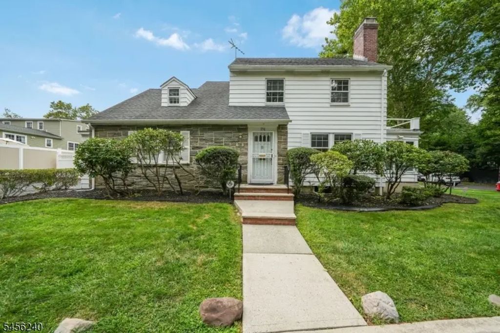 736 Lynmar Way, Union Twp.