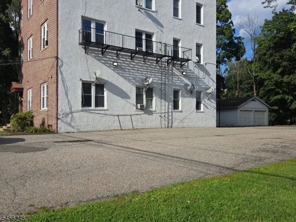 817 Ringwood Ave, Pompton Lakes Boro