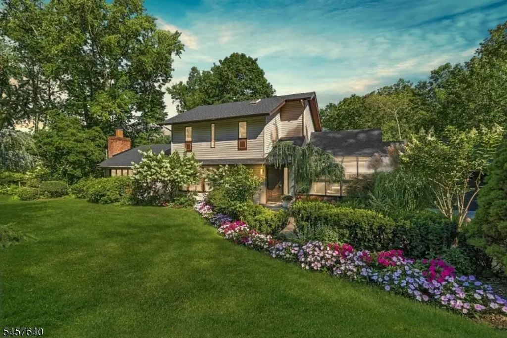343 Sunset Rd, Pequannock Twp.