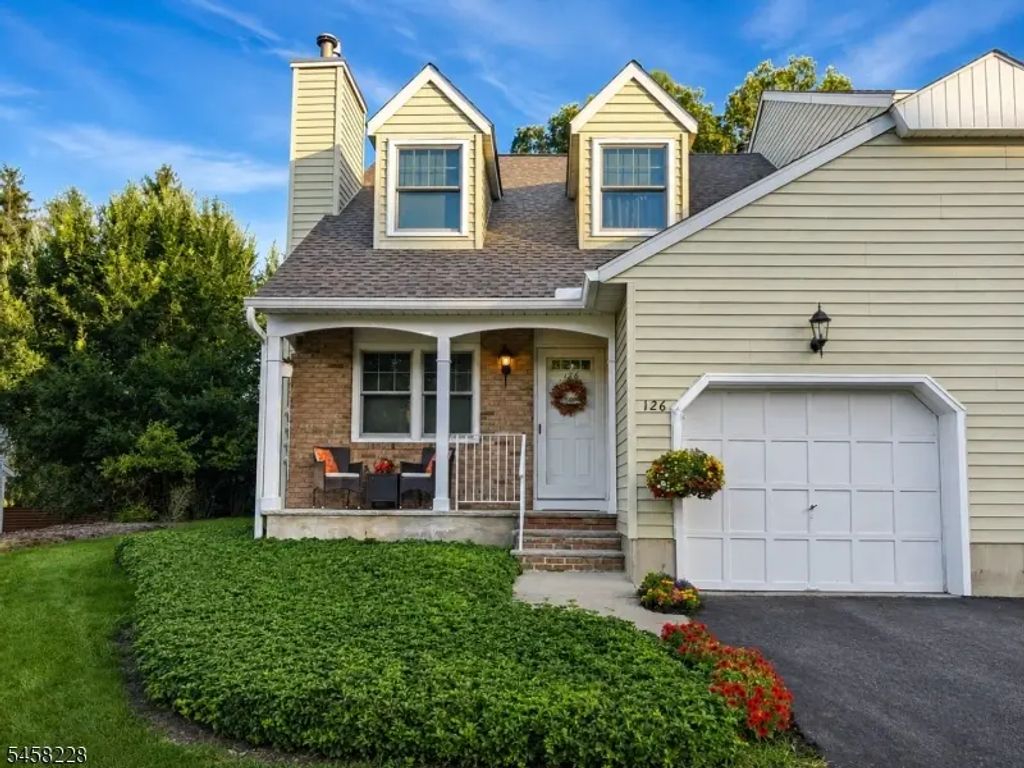126 Wagon Wheel Rd, Sparta Twp.