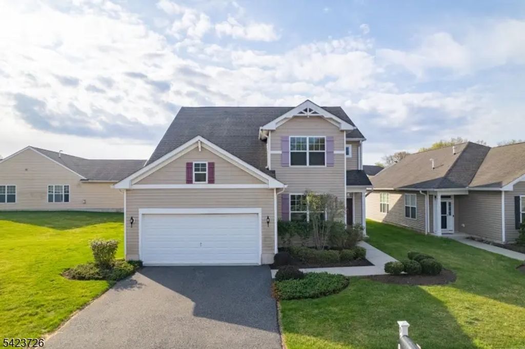 90 Schindler Ct, Franklin Twp.