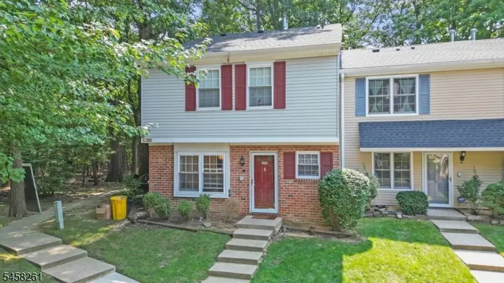 354 Mcdowell Dr, East Brunswick Twp.
