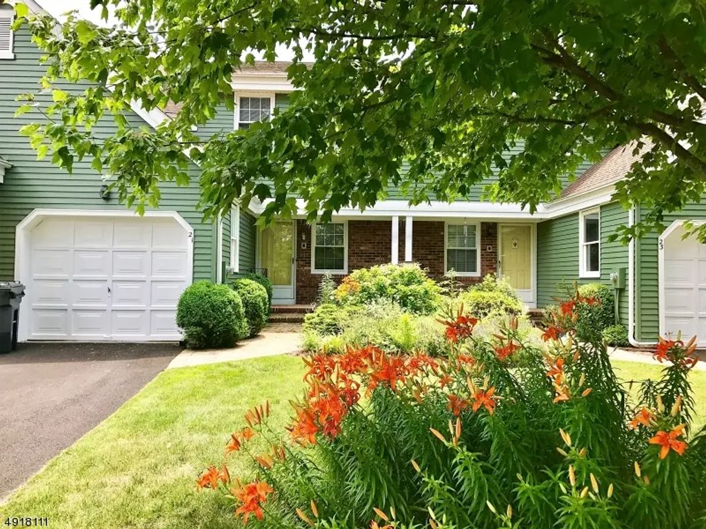 21 Pilgrim Ct, Morris Twp.