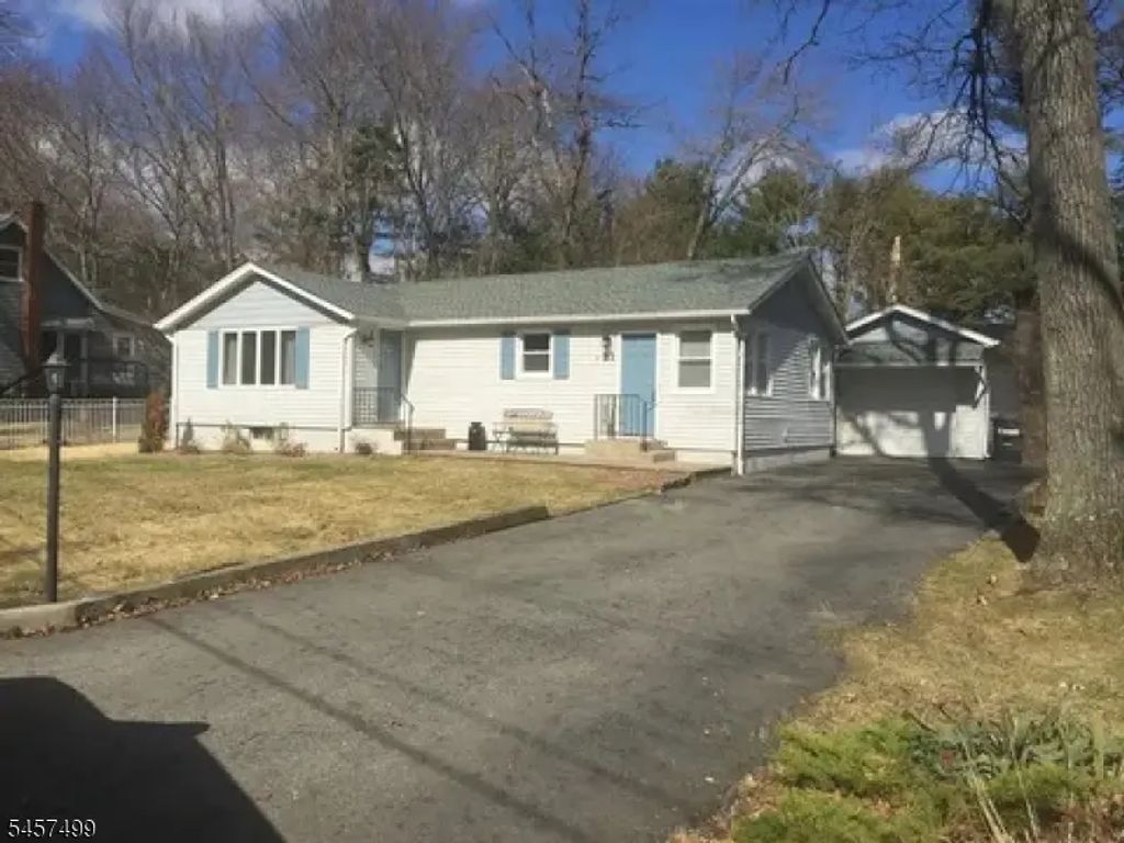 21 Cottonwood Ct, Hardyston Twp.