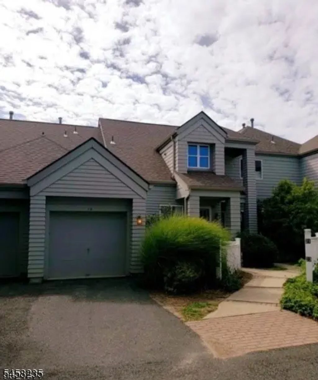 19 Windsor Ct, Hardyston Twp.