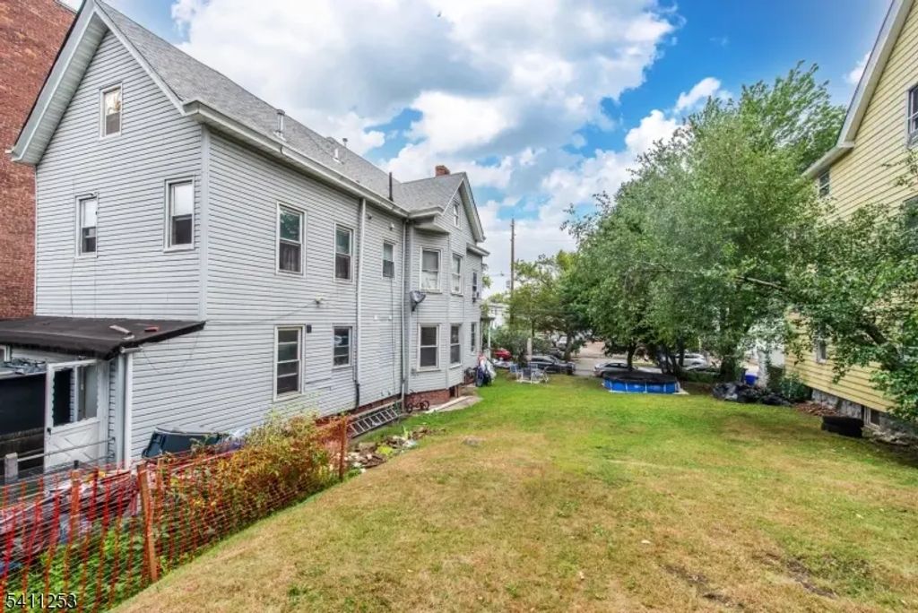 247 Hope Ave, Passaic City