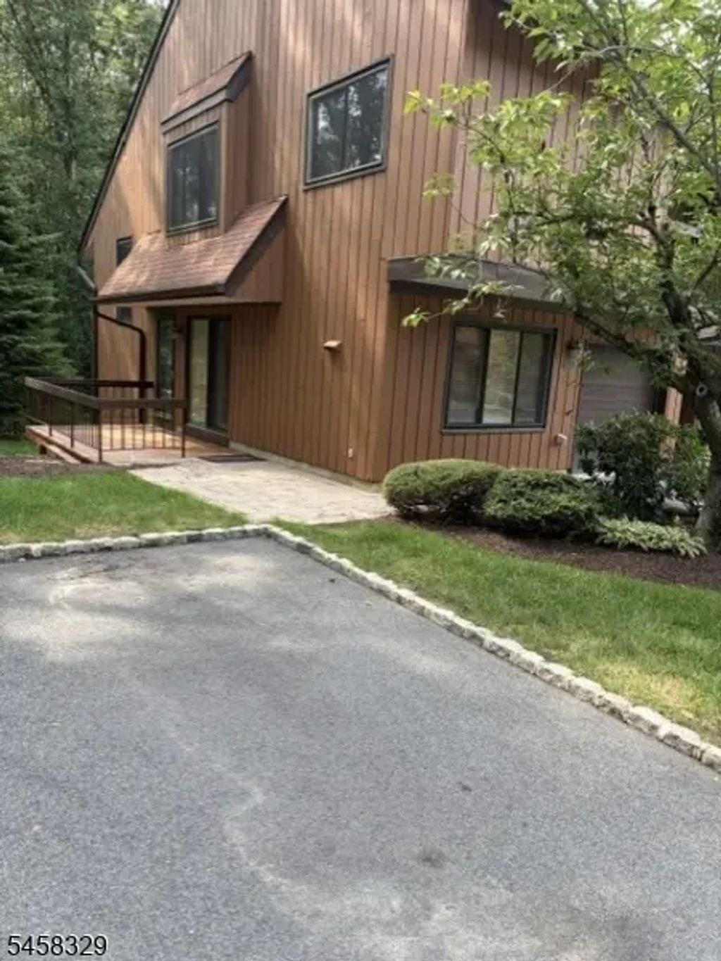 21140 Westview, Wharton Boro