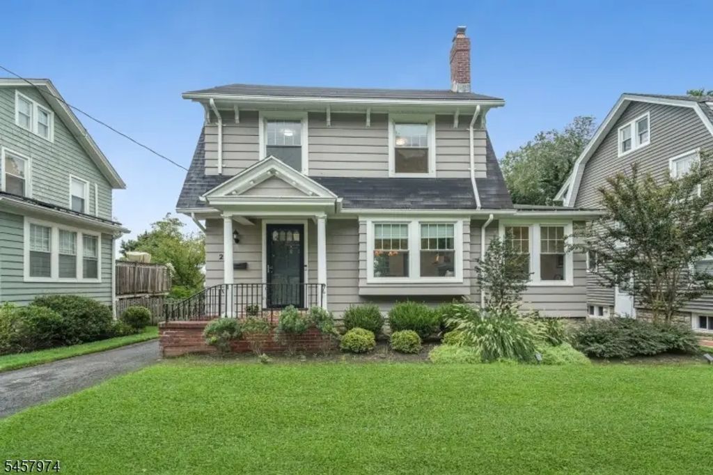 28 Oxford Ter, West Orange Twp.