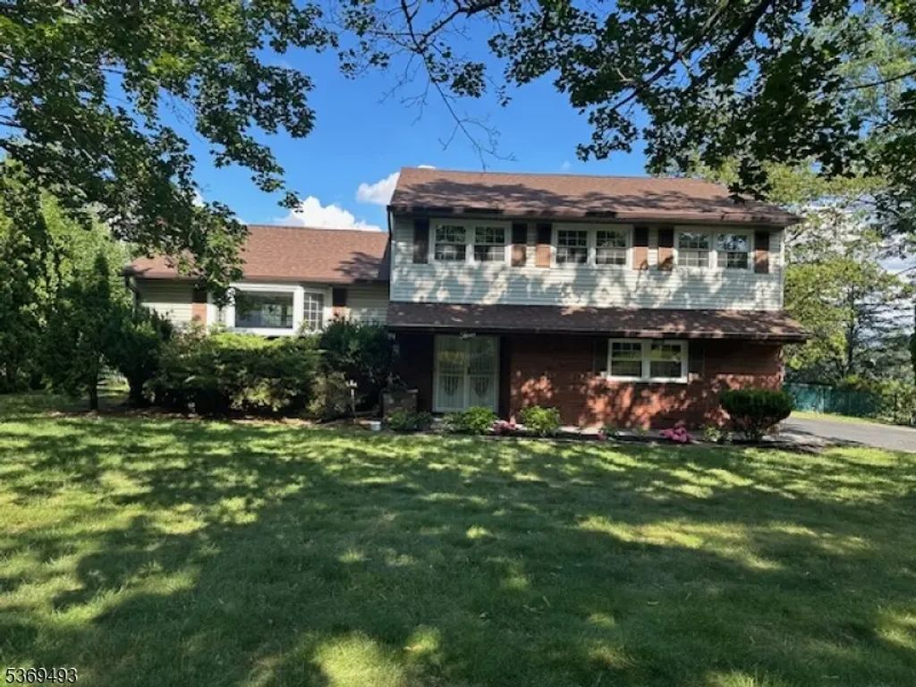 3 Crescent Dr, Parsippany-Troy Hills Twp.