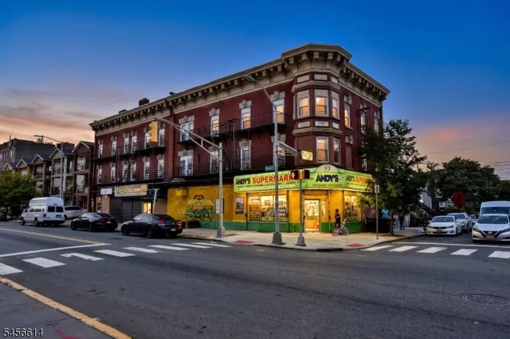 188 Carteret Ave, Jersey City