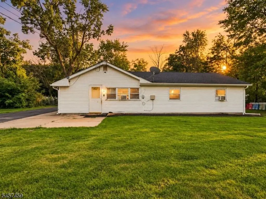 80 Churchill Ave, Franklin Twp.