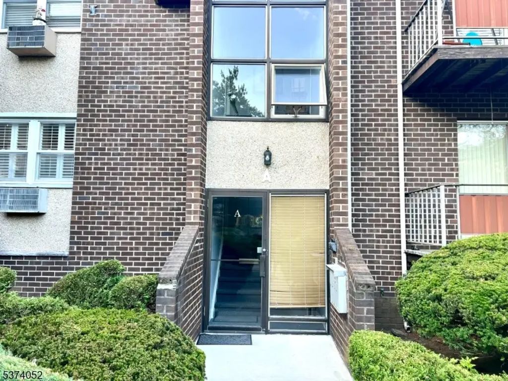 421 Bloomfield Ave, Verona Twp.