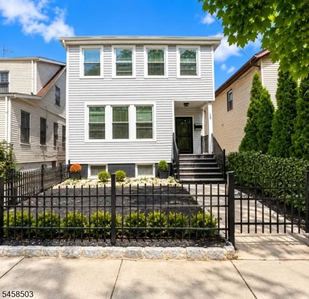 155 Weequahic Ave, Newark City