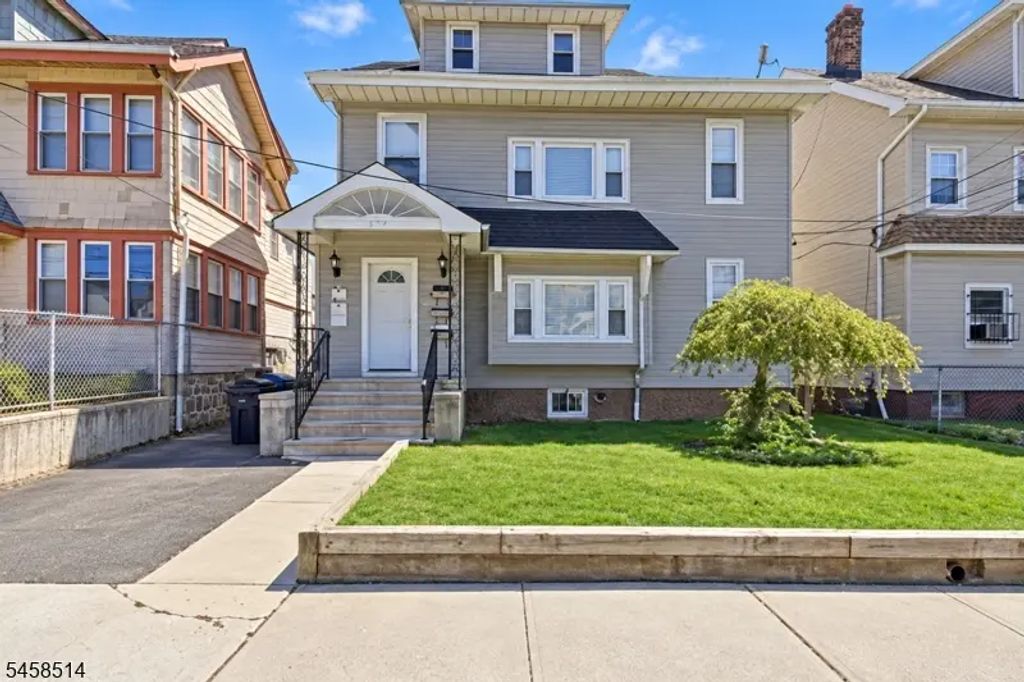 222 Osborne Ter, Newark City
