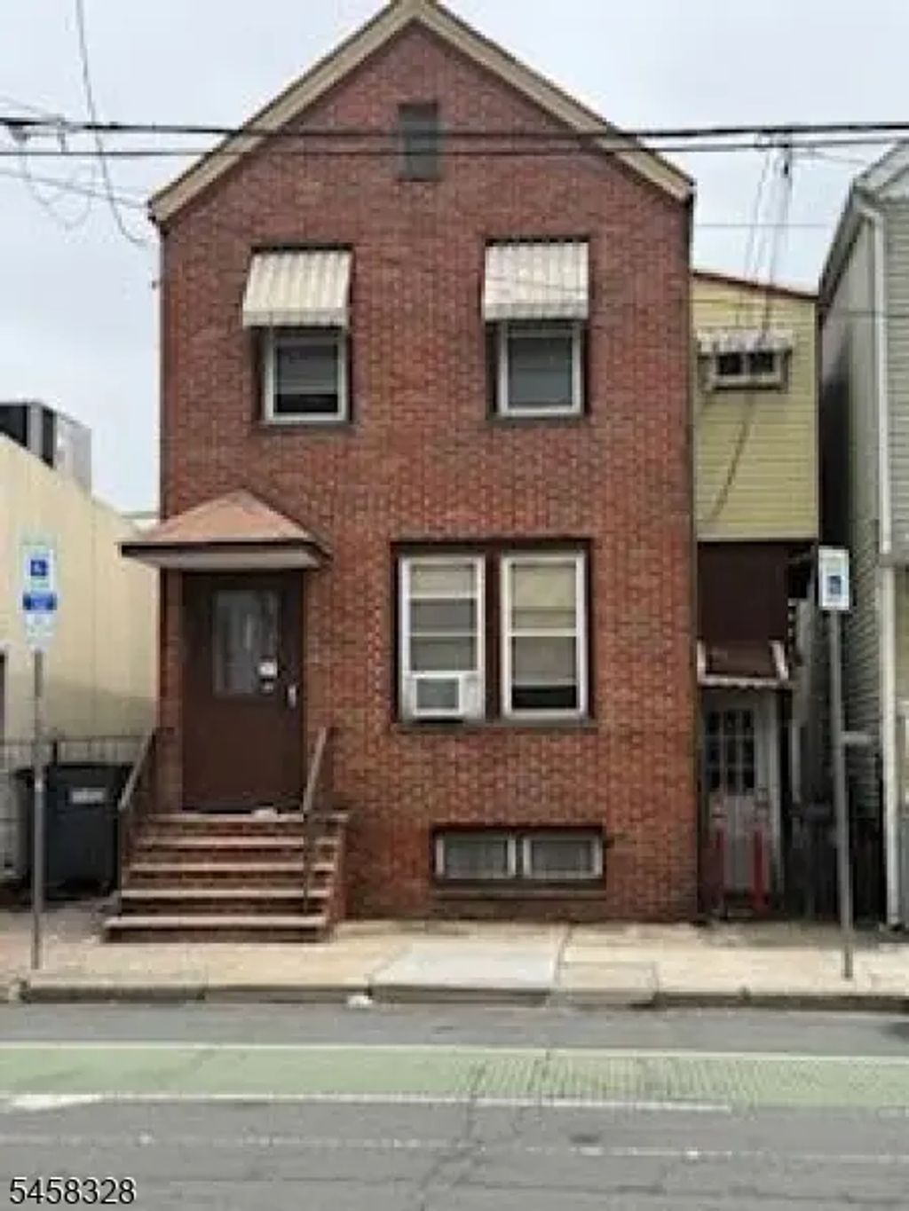 340 Adams Street, Newark City