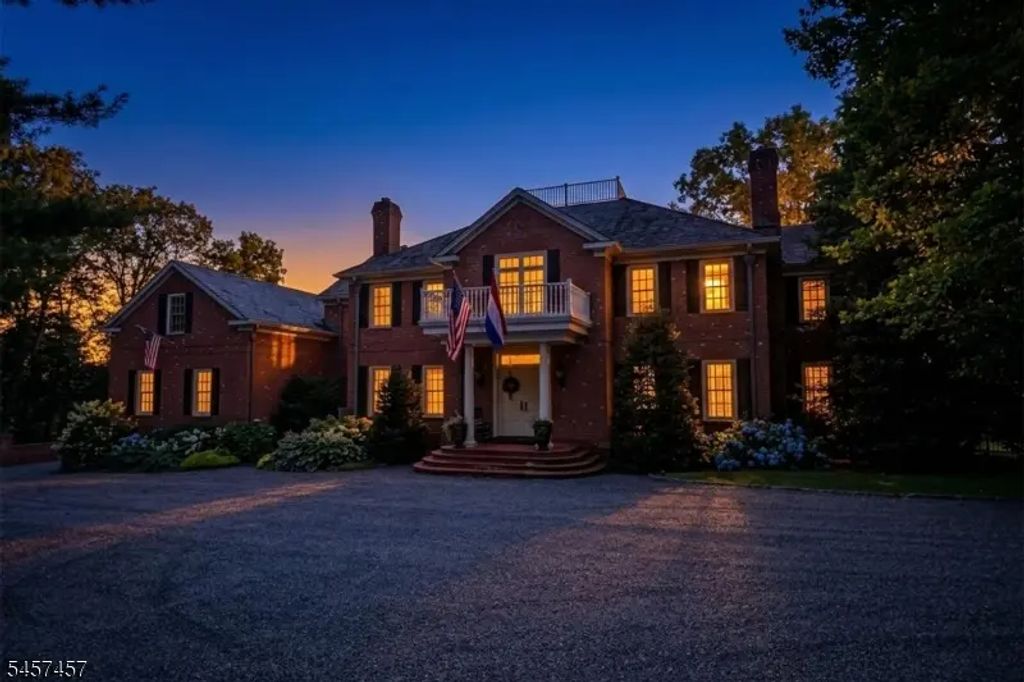 1 Hillview Drive, Tewksbury Twp.