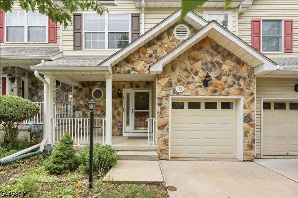73 Castleton Rd, Montgomery Twp.