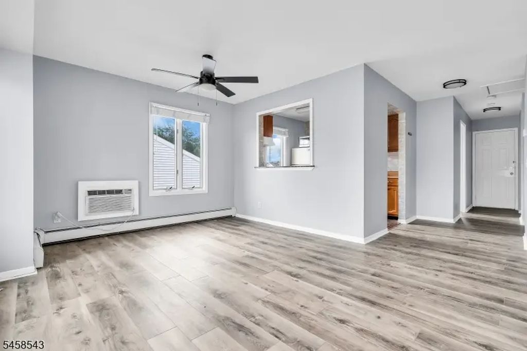 1595 E 2nd St, Scotch Plains Twp.
