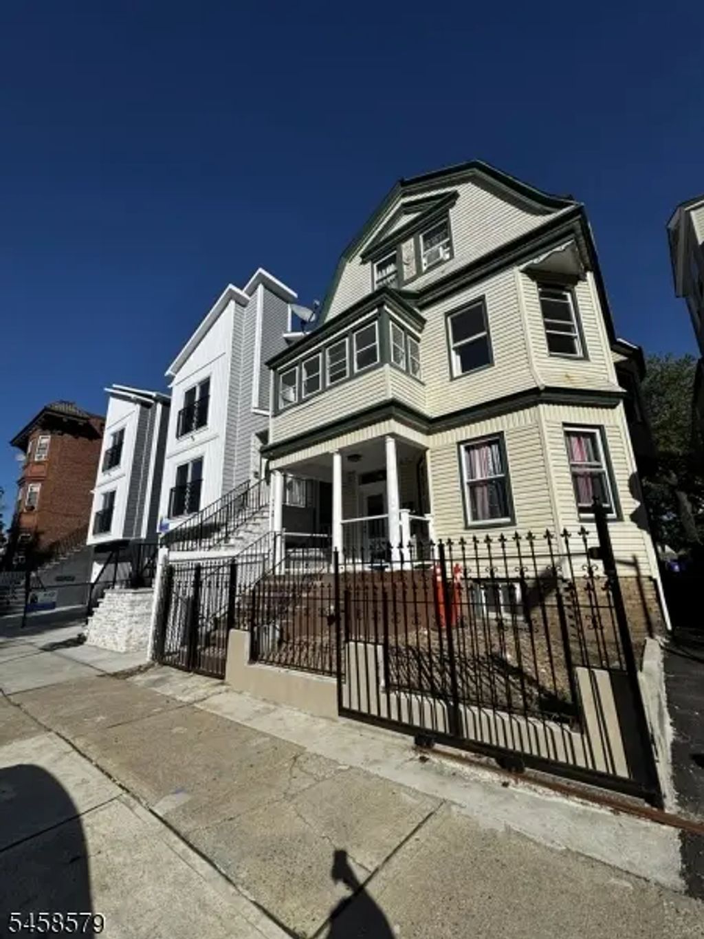 196 Amherst St, East Orange City